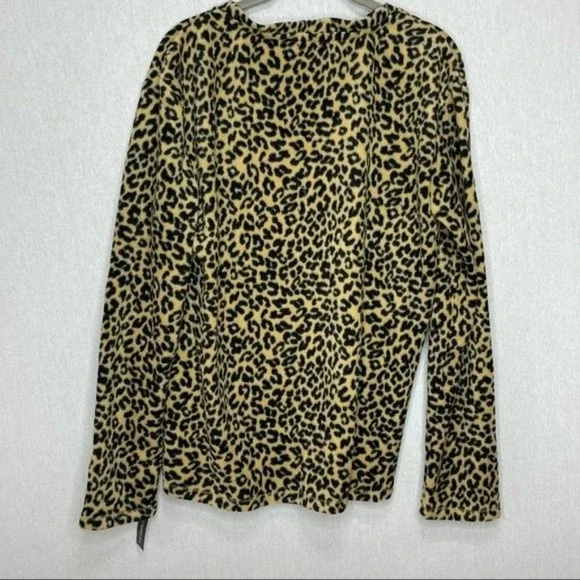 KENDALL + KYLIE Fleece Lounge Cheetah Top - Picture 2 of 7